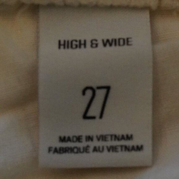 Urban Outfitters BDG, High Rise Baggy Wide Tooth Corduroy Wide Leg Pants, Ivory - Picture 8 of 9